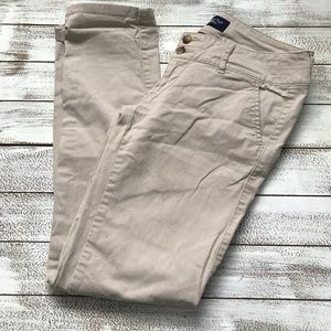 AMERICAN EAGLE SKINNY KHAKI FIT JEANS